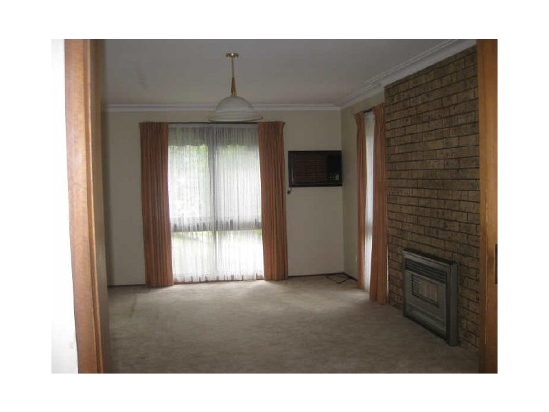 4 Grassmere Court, Hallam VIC 3803