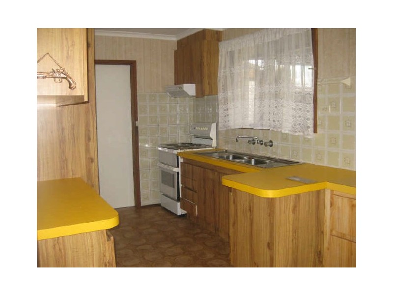 4 Grassmere Court, Hallam VIC 3803