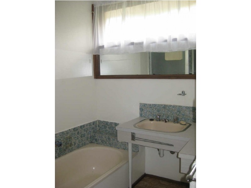 4 Grassmere Court, Hallam VIC 3803