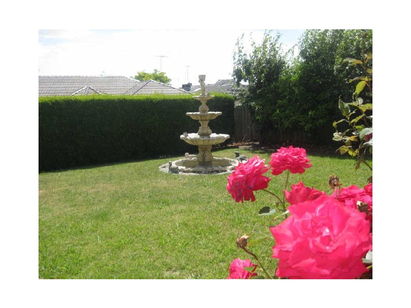 15 Shand Court, Berwick VIC 3806