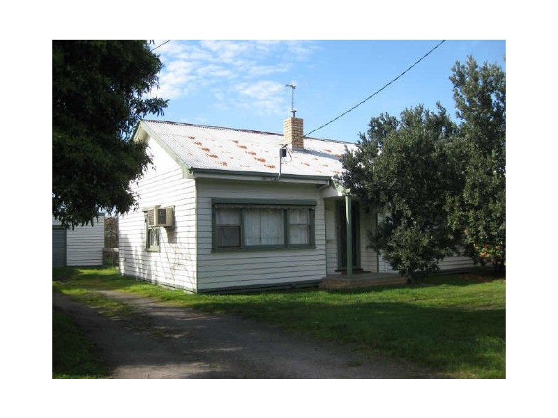 68 Wood Street, Beaconsfield VIC 3807