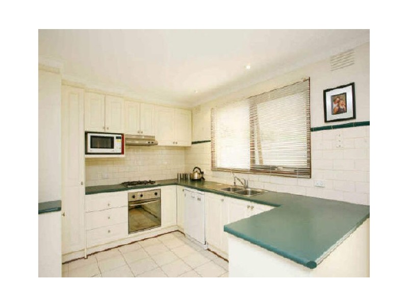 20 Bemersyde Drive, Berwick VIC 3806