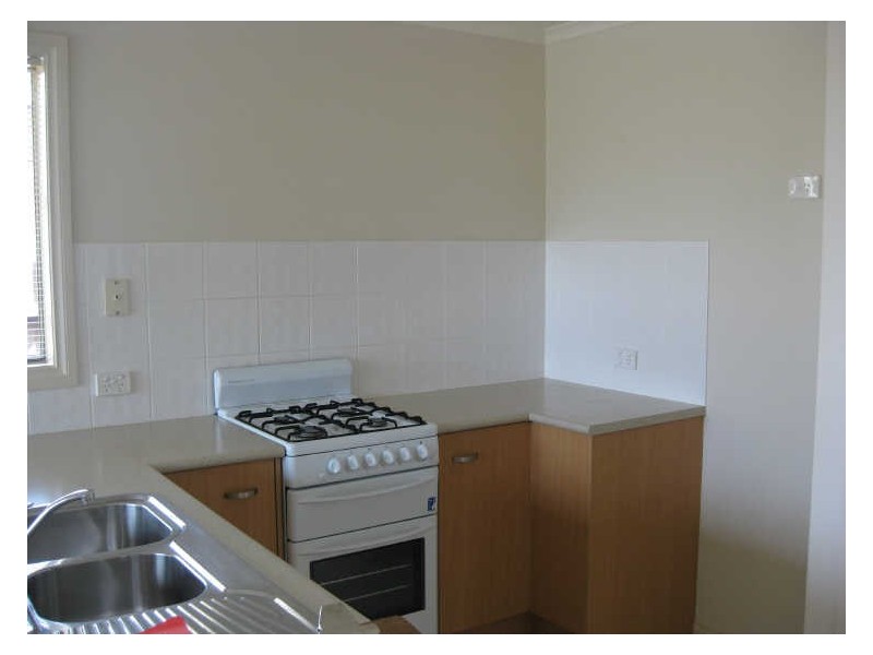 3/49-51 Dartmoor Drive, Cranbourne VIC 3977