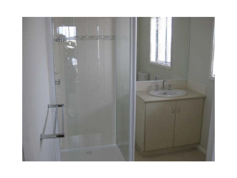 79 Calais Ccrt, Cranbourne VIC 3977