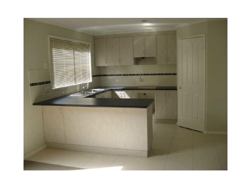 79 Calais Ccrt, Cranbourne VIC 3977