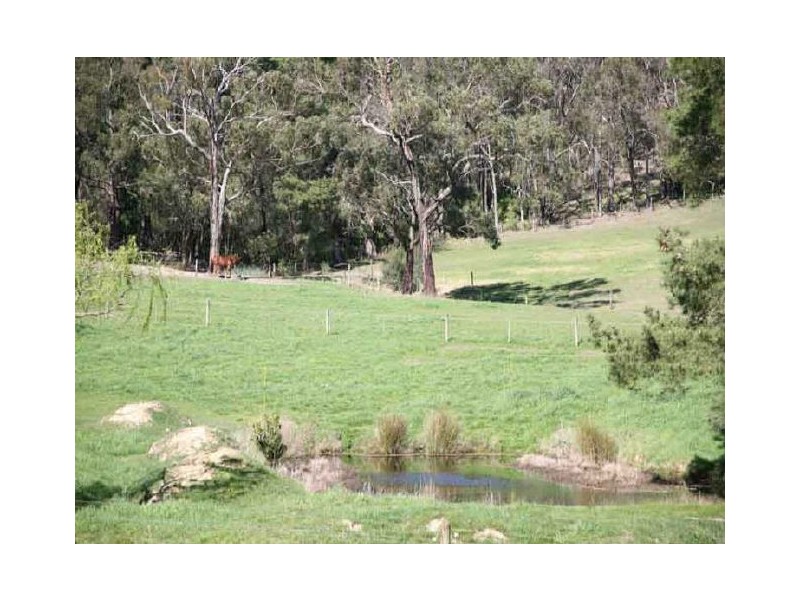 21 Walnut Grove, Beaconsfield Upper VIC 3808