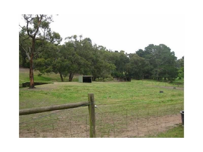 21 Walnut Grove, Beaconsfield Upper VIC 3808