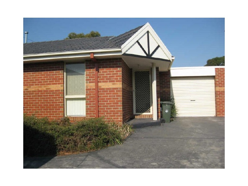 4/1 Gum Nut Drive, Langwarrin VIC 3910