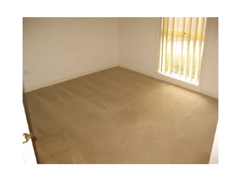 4/1 Gum Nut Drive, Langwarrin VIC 3910