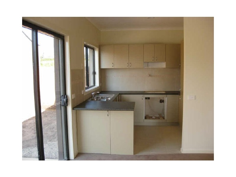2/10 Mina Court, Carrum Downs VIC 3201