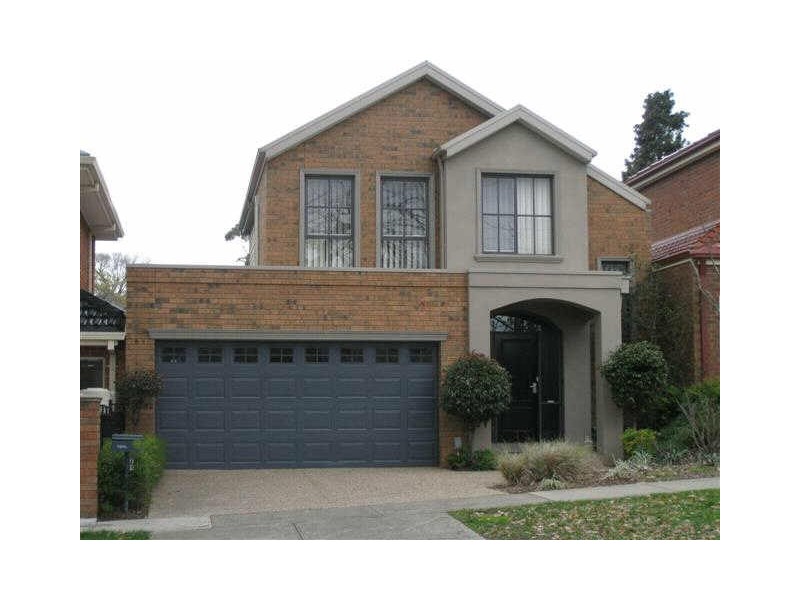 21 Gloucester Avenue, Berwick VIC 3806