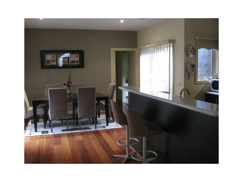 21 Gloucester Avenue, Berwick VIC 3806