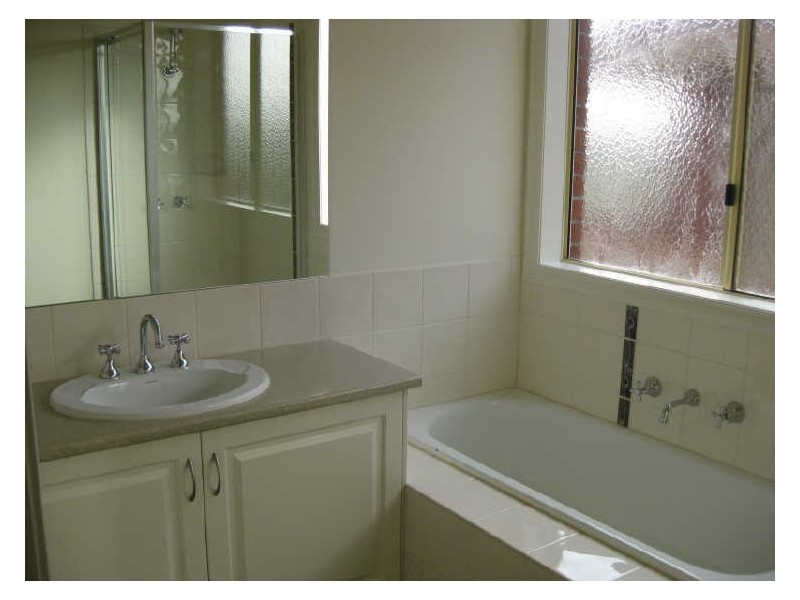 3 McCallum Drive, Cranbourne East VIC 3977