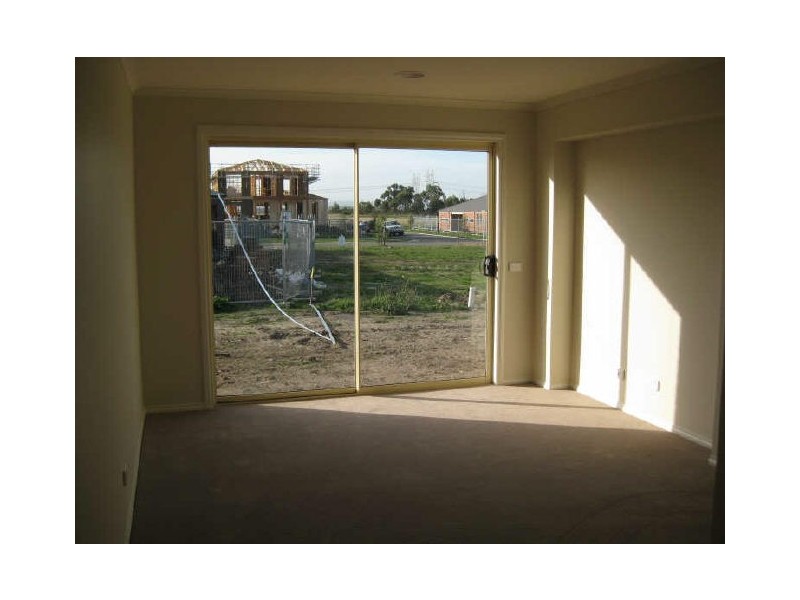 26 Flash Dan Drive, Cranbourne VIC 3977