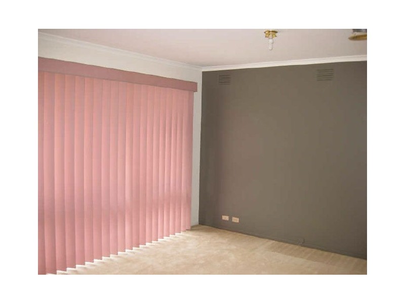 13 Cook Court, Cranbourne VIC 3977