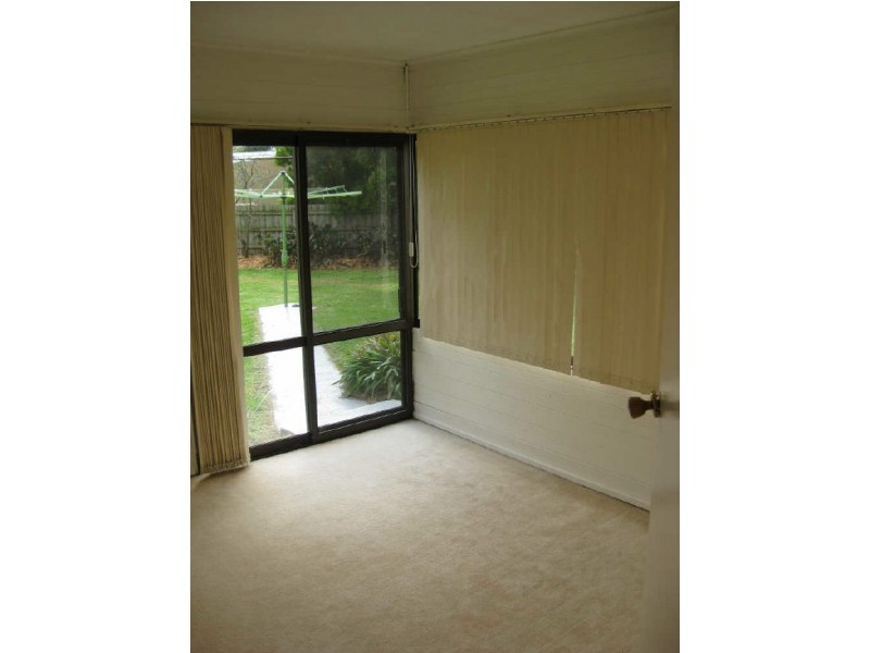 13 Cook Court, Cranbourne VIC 3977