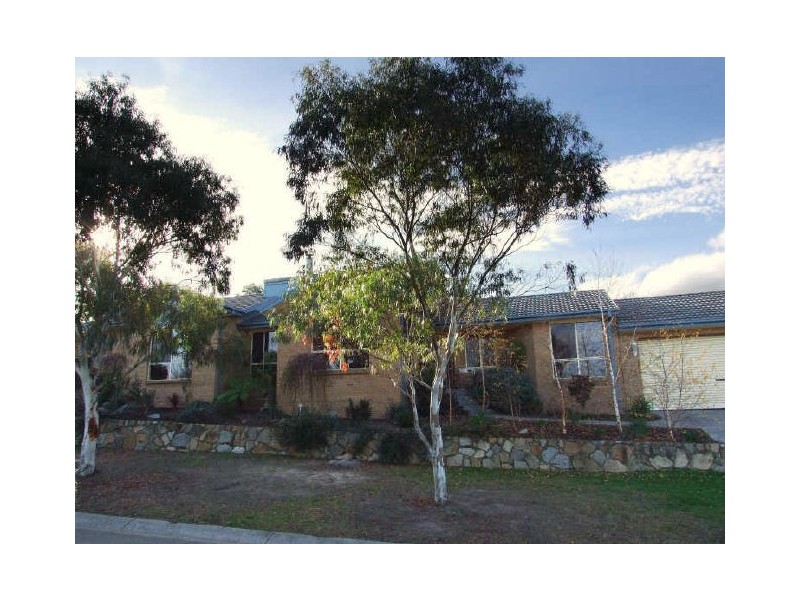 16 Wanderer Court, Berwick VIC 3806