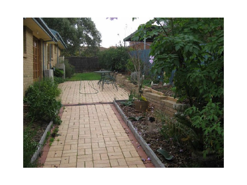 16 Wanderer Court, Berwick VIC 3806