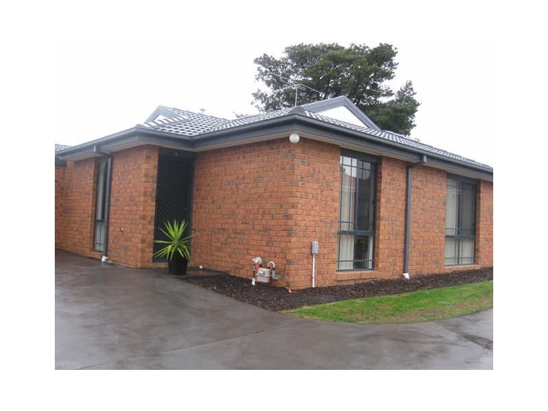 2/16 Daniel Drive,, Langwarrin VIC 3910