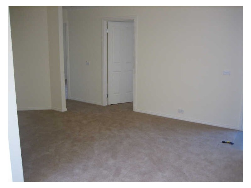 2/16 Daniel Drive,, Langwarrin VIC 3910