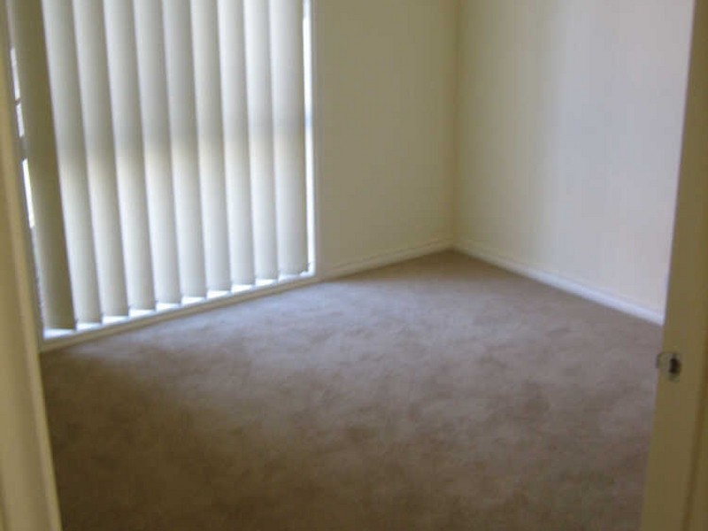 2/16 Daniel Drive,, Langwarrin VIC 3910