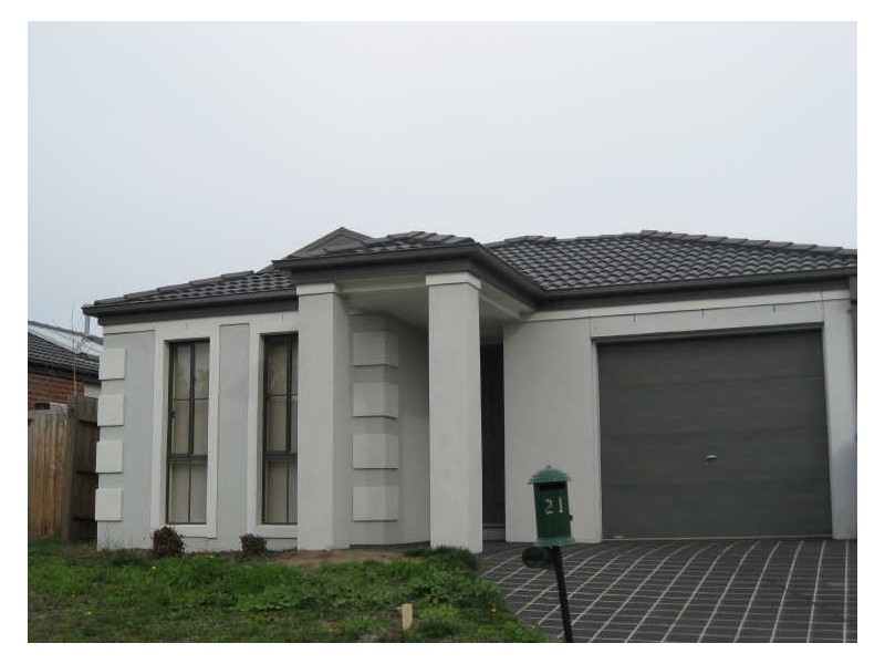 21 Melzak Way, Berwick VIC 3806