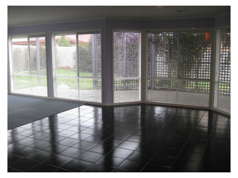 10 Lomandra Court, Narre Warren South VIC 3805