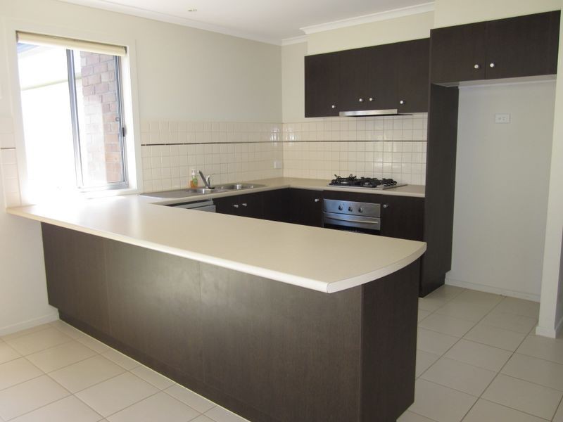 11 Sing Crescent, Berwick VIC 3806