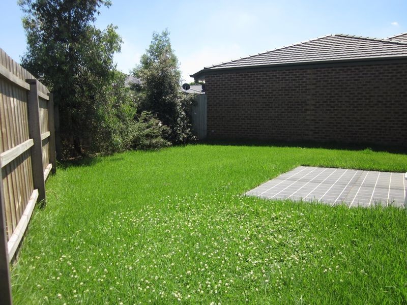 11 Sing Crescent, Berwick VIC 3806