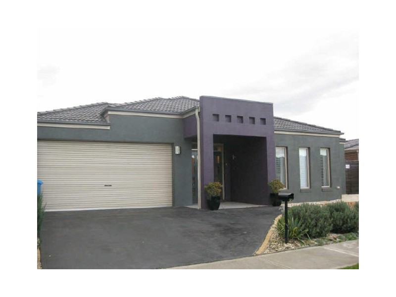 95 Skyline Way, Berwick VIC 3806