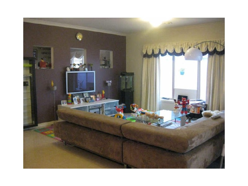 95 Skyline Way, Berwick VIC 3806