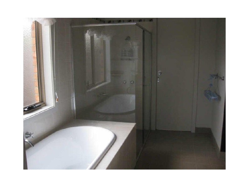 95 Skyline Way, Berwick VIC 3806