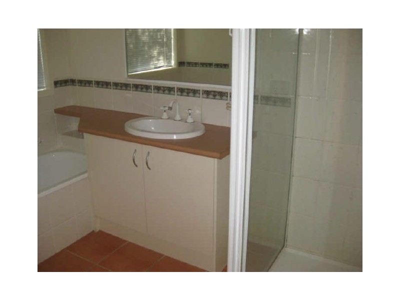 26 Fieldhouse Lane, Berwick VIC 3806