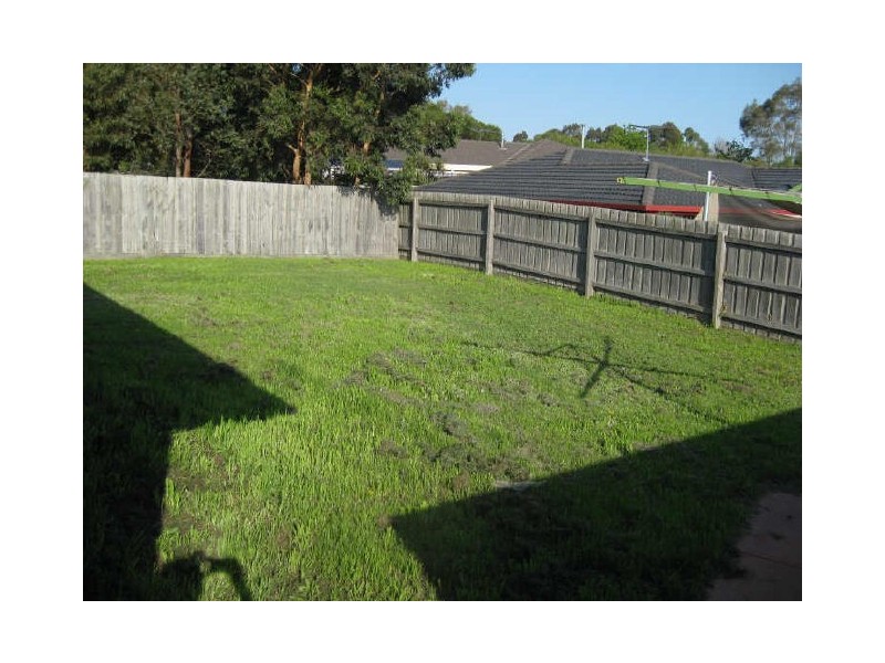 26 Fieldhouse Lane, Berwick VIC 3806