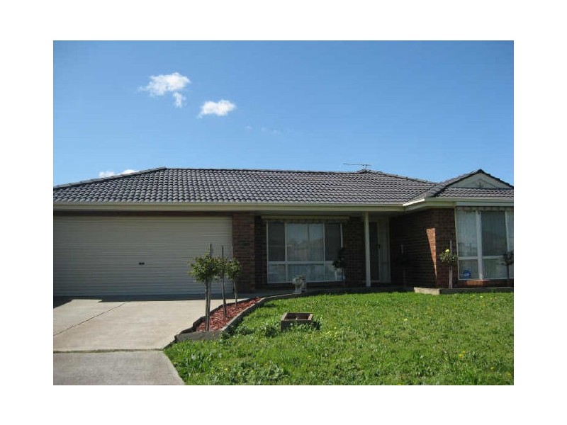 4 Kinsale View, Berwick VIC 3806