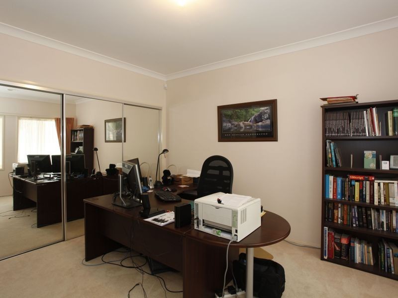 25 Riviera Drive, Berwick VIC 3806