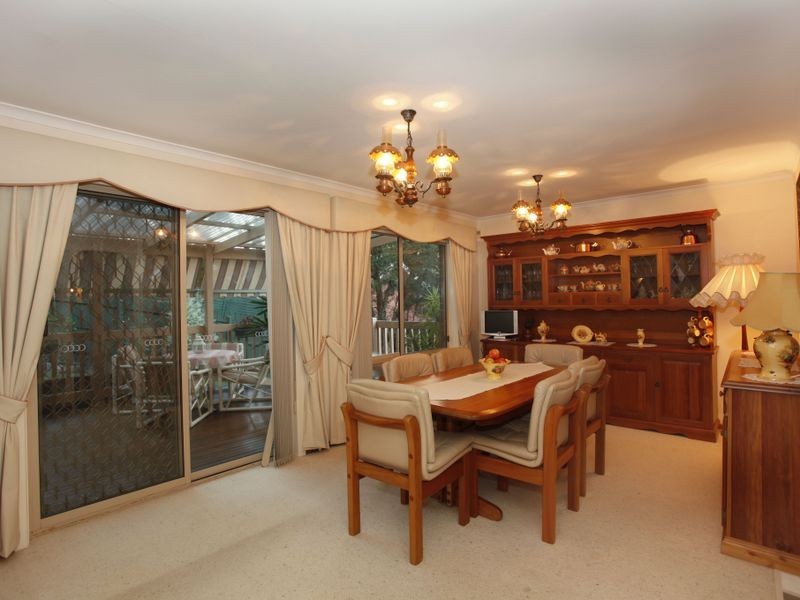 12 Barellan Mews, Berwick VIC 3806