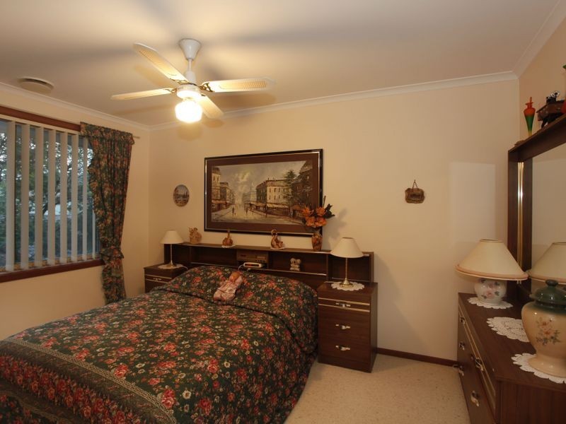 12 Barellan Mews, Berwick VIC 3806