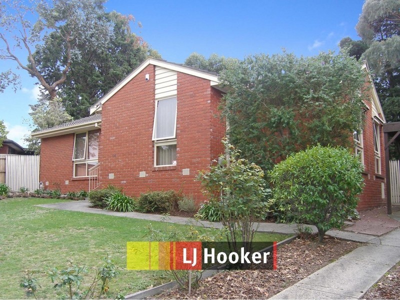 4 Woodworth Close, Endeavour Hills VIC 3802