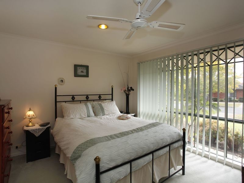 96 Strathaird Drive, Narre Warren South VIC 3805