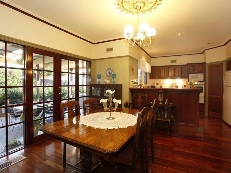 6 Siandra Place, Berwick VIC 3806