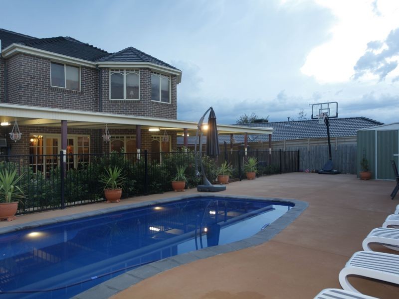 6 Siandra Place, Berwick VIC 3806