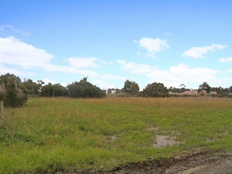Lot 1 Officer South Road, Officer VIC 3809