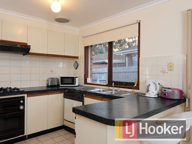 1/15 Florence Avenue, Berwick VIC 3806