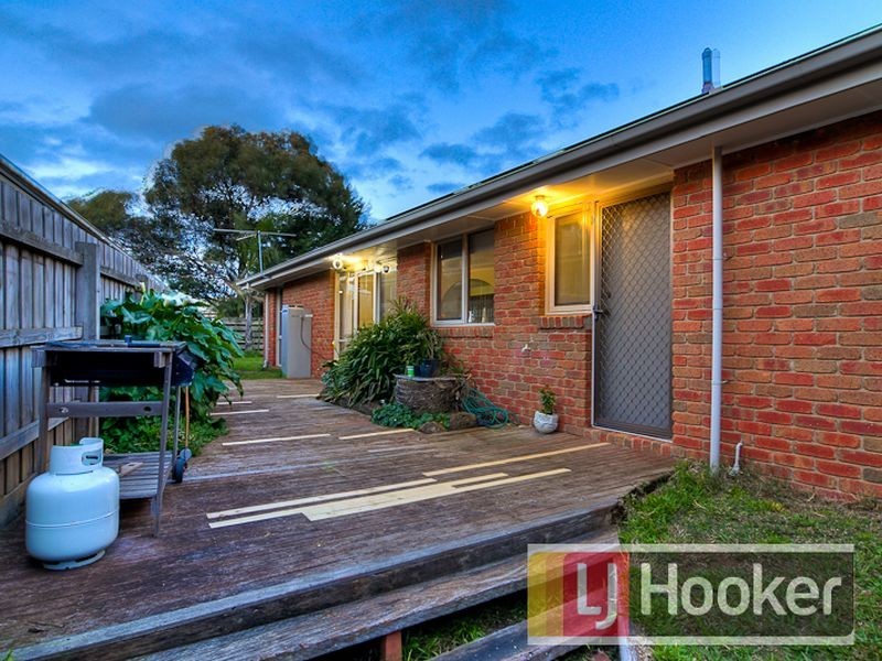 1/15 Florence Avenue, Berwick VIC 3806