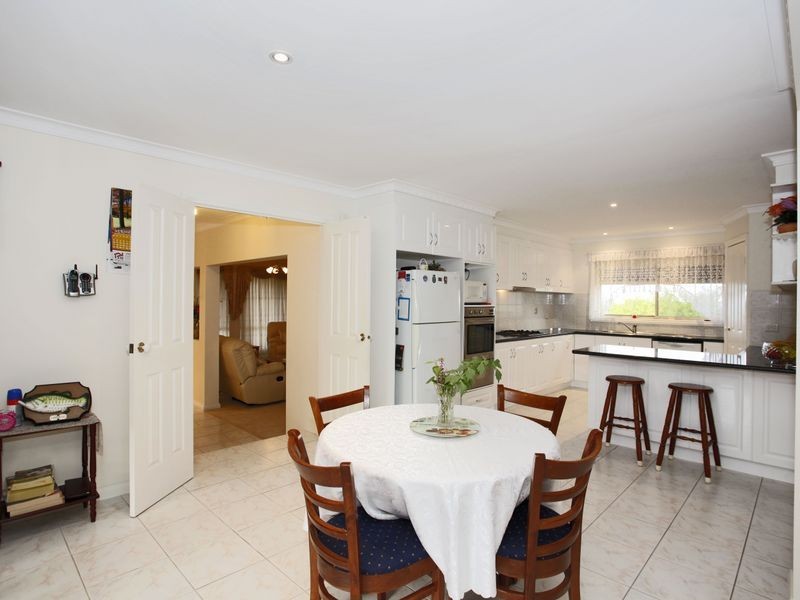 55 Chirnside Road, Berwick VIC 3806