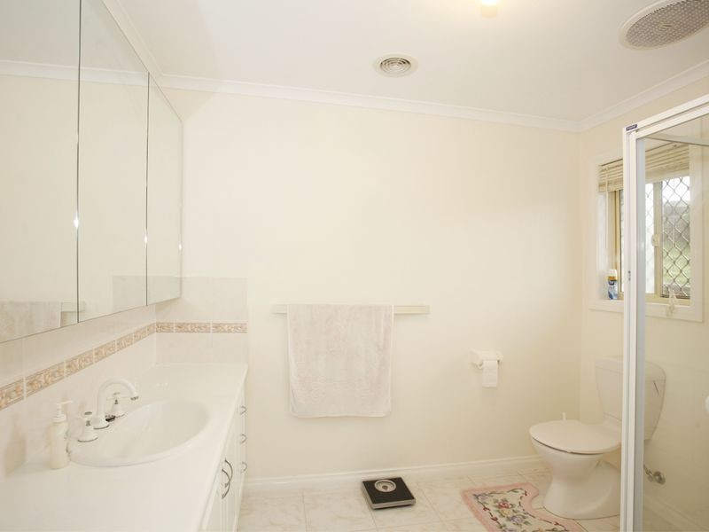 55 Chirnside Road, Berwick VIC 3806