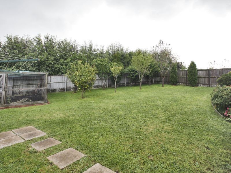 55 Chirnside Road, Berwick VIC 3806