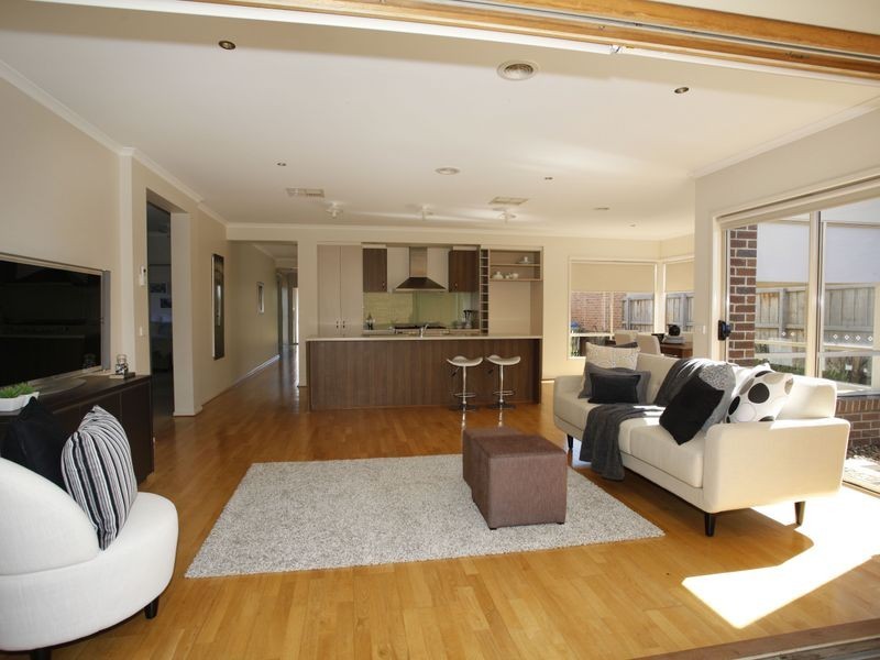 106 Bridgewater Boulevard, Berwick VIC 3806