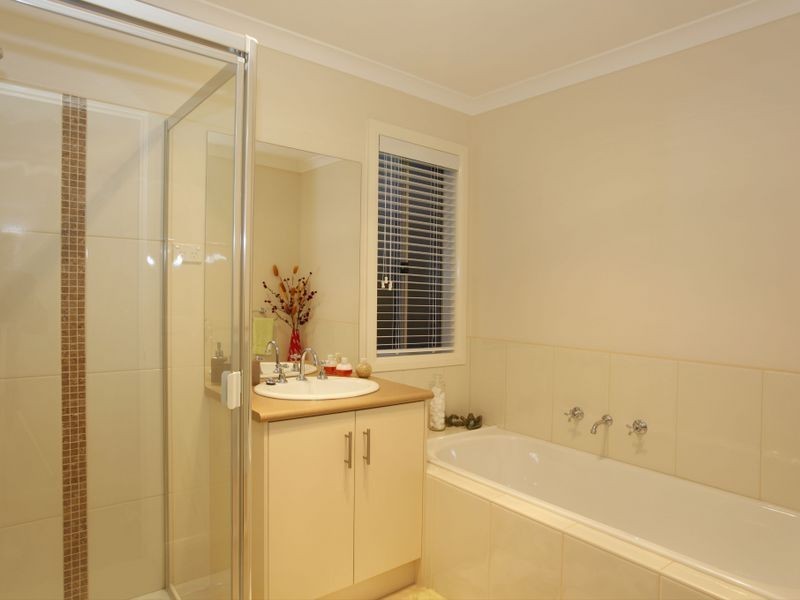 20 Whistler Drive, Berwick VIC 3806